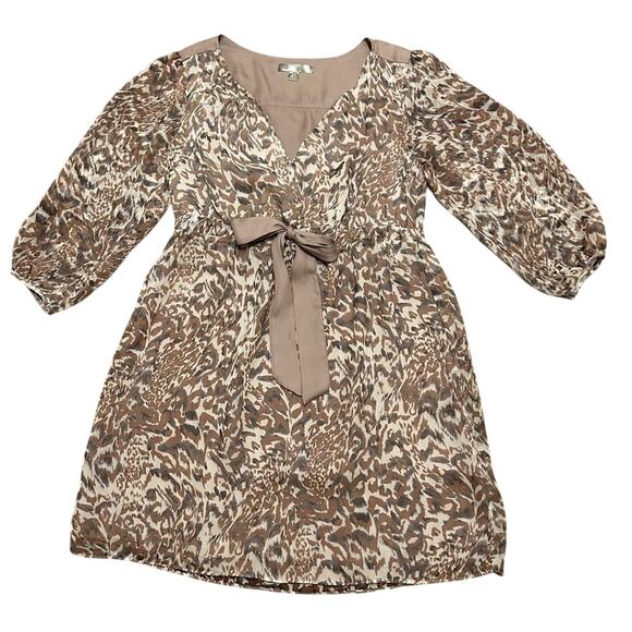 Love 21 Tan, Gray, and White Pleated Tie Front Sheath Midi Dress Size Small - Picture 5 of 9